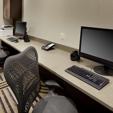 Hilton Garden Inn Roslyn Esterno foto