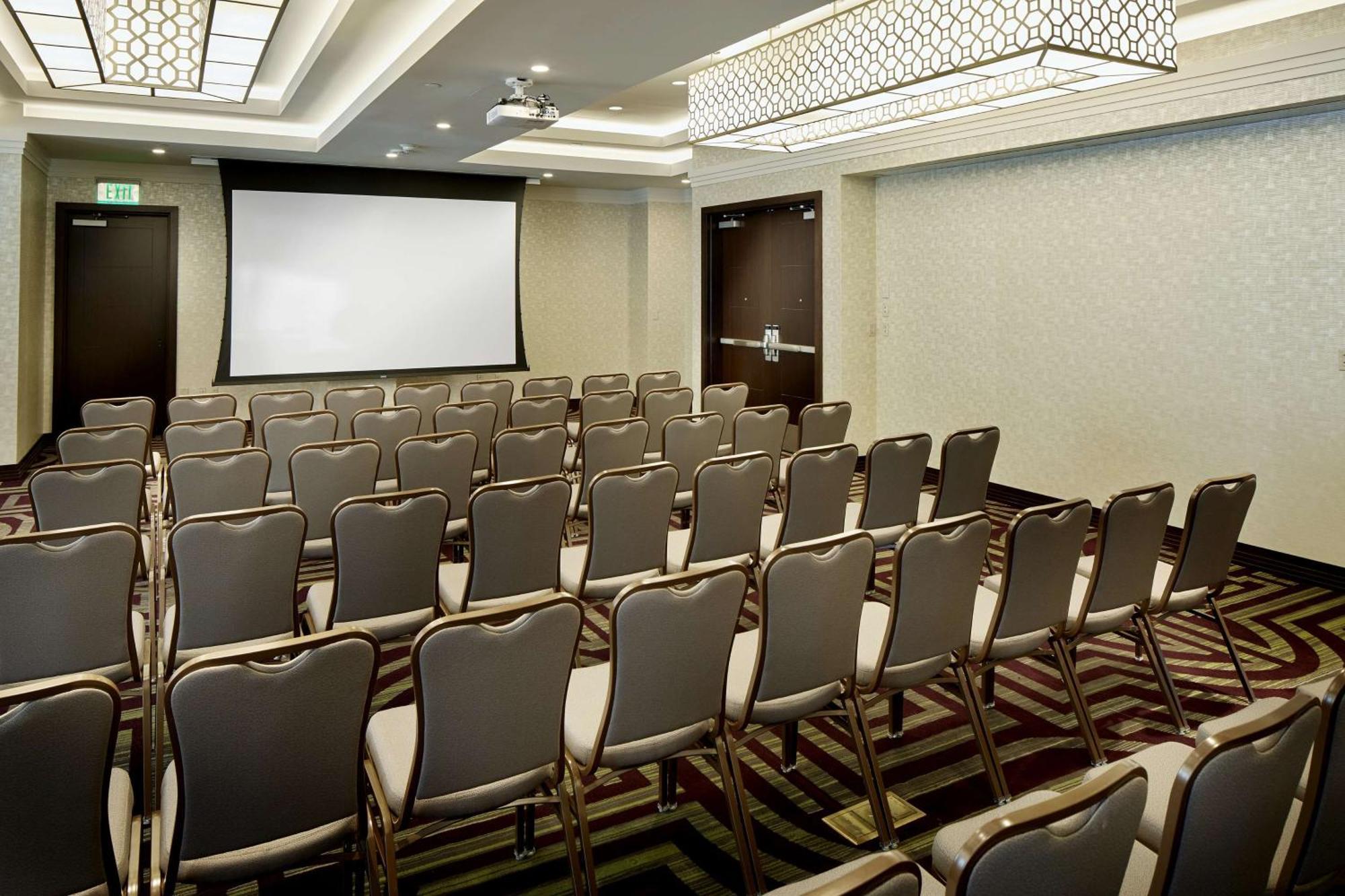 Hilton Garden Inn Roslyn Esterno foto