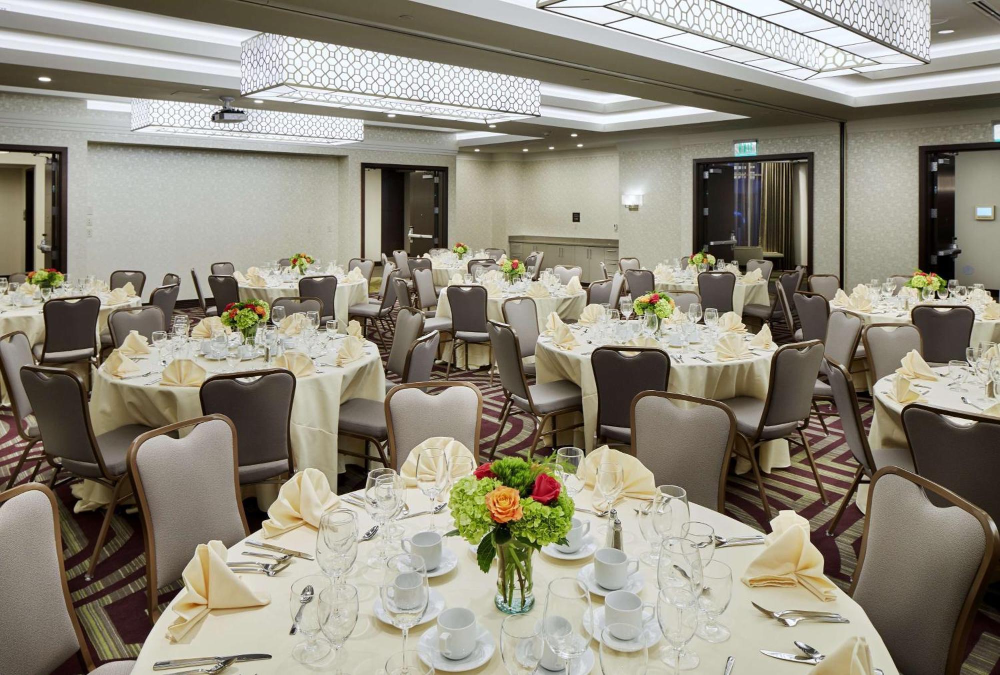Hilton Garden Inn Roslyn Esterno foto